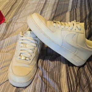 Nike White Sneakers Comfortable Stylish Design